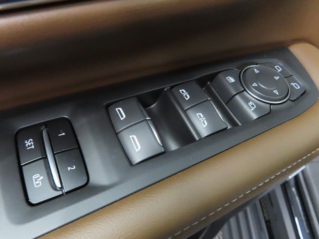 2024 Chevrolet Suburban High Country 4WD Fond du Lac WI 2024 Chevrolet Suburban High Country 4WD Fond du Lac WI