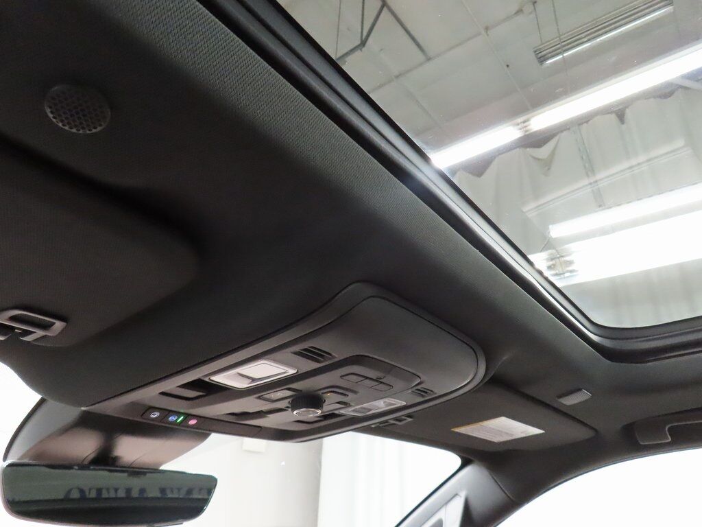 2024 Chevrolet Suburban High Country 4WD Fond du Lac WI 2024 Chevrolet Suburban High Country 4WD Fond du Lac WI