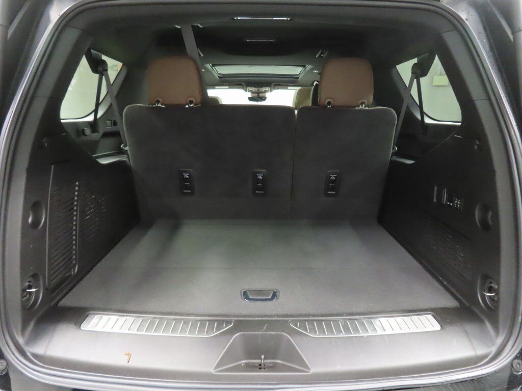 2024 Chevrolet Suburban High Country 4WD Fond du Lac WI 2024 Chevrolet Suburban High Country 4WD Fond du Lac WI