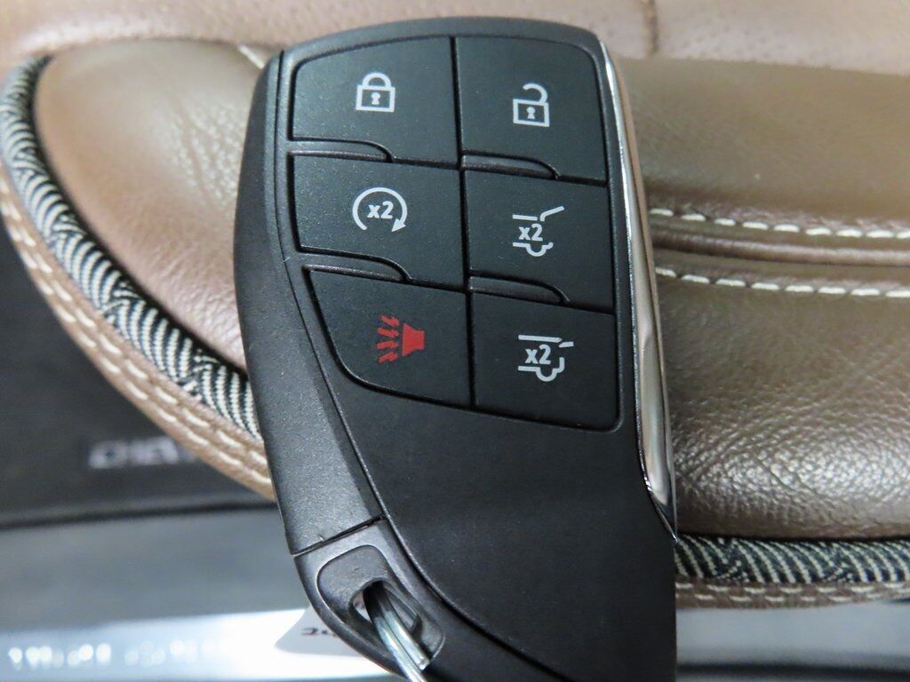 2024 Chevrolet Suburban High Country 4WD Fond du Lac WI 2024 Chevrolet Suburban High Country 4WD Fond du Lac WI