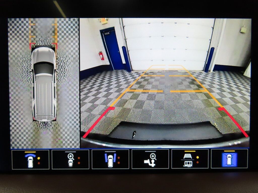 2024 Chevrolet Suburban High Country 4WD Fond du Lac WI 2024 Chevrolet Suburban High Country 4WD Fond du Lac WI