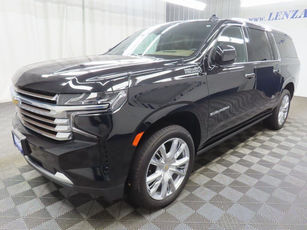 2024 Chevrolet Suburban High Country 4WD Fond du Lac WI 2024 Chevrolet Suburban High Country 4WD Fond du Lac WI