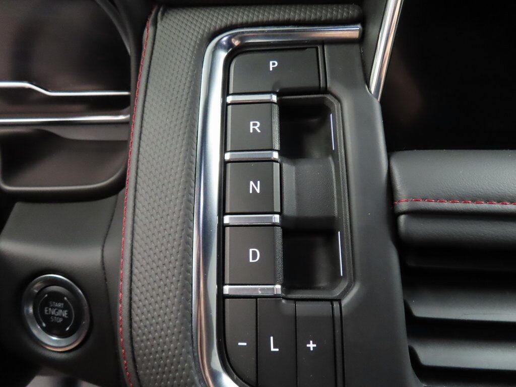 2024 Chevrolet Suburban RST 4WD Fond du Lac WI 2024 Chevrolet Suburban RST 4WD Fond du Lac WI