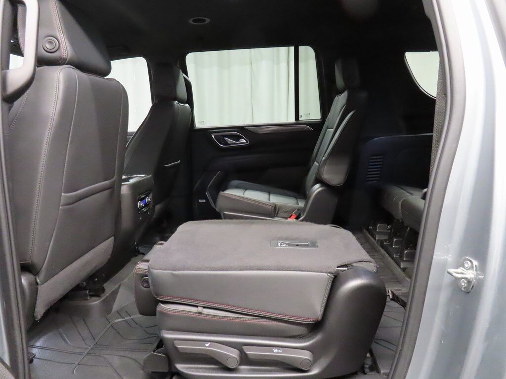 2024 Chevrolet Suburban RST 4WD Fond du Lac WI 2024 Chevrolet Suburban RST 4WD Fond du Lac WI