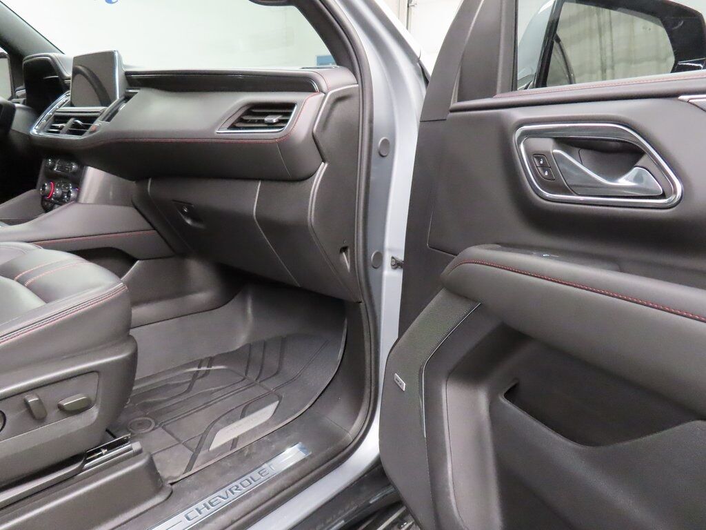 2024 Chevrolet Suburban RST 4WD Fond du Lac WI 2024 Chevrolet Suburban RST 4WD Fond du Lac WI