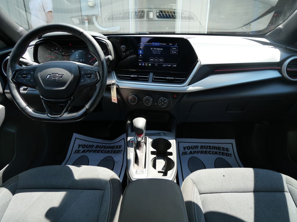 2024 Chevrolet Trax 1RS Mt Pleasant MI