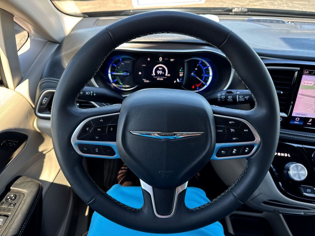 2024 Chrysler Pacifica Hybrid Select Oklahoma City OK