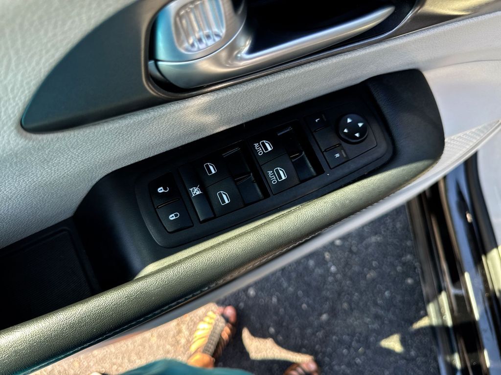 2024 Chrysler Pacifica Hybrid Select Oklahoma City OK