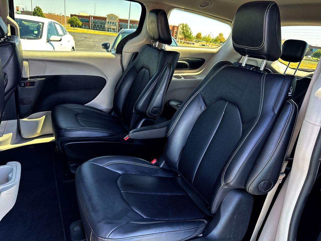 2024 Chrysler Pacifica Hybrid Select Oklahoma City OK
