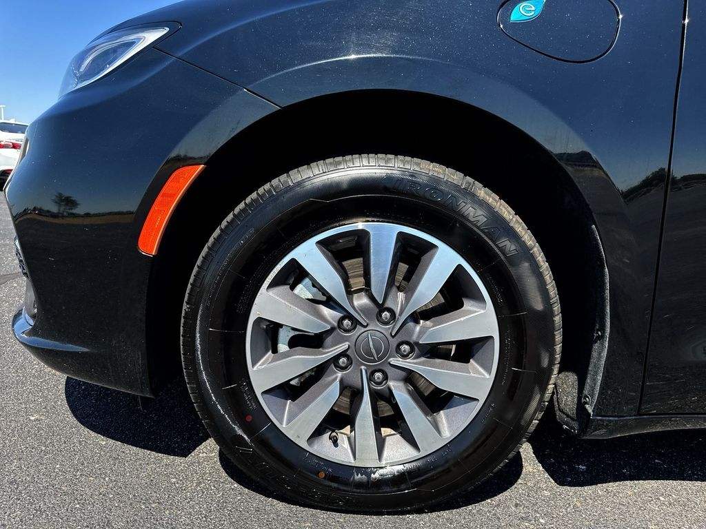 2024 Chrysler Pacifica Hybrid Select Oklahoma City OK
