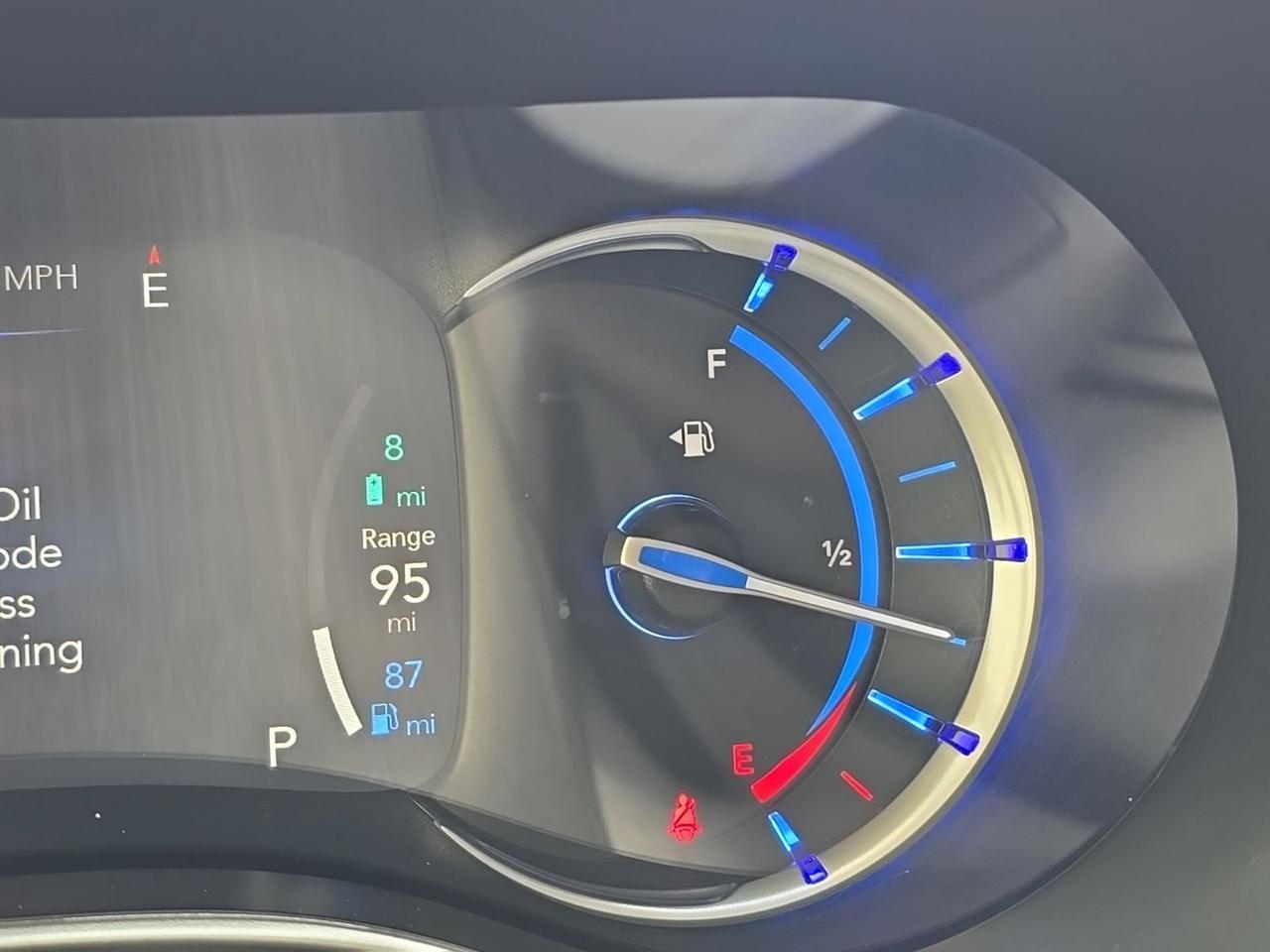2024 Chrysler Pacifica Hybrid Select Watertown SD 2024 Chrysler Pacifica Hybrid Select Watertown SD