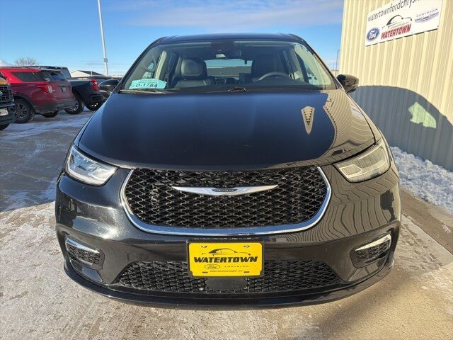 2024 Chrysler Pacifica Hybrid Select Watertown SD 2024 Chrysler Pacifica Hybrid Select Watertown SD