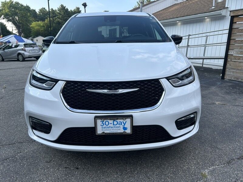 2024 Chrysler Pacifica Touring - HANDICAP VAN 2024 Chrysler Pacifica Touring - HANDICAP VAN