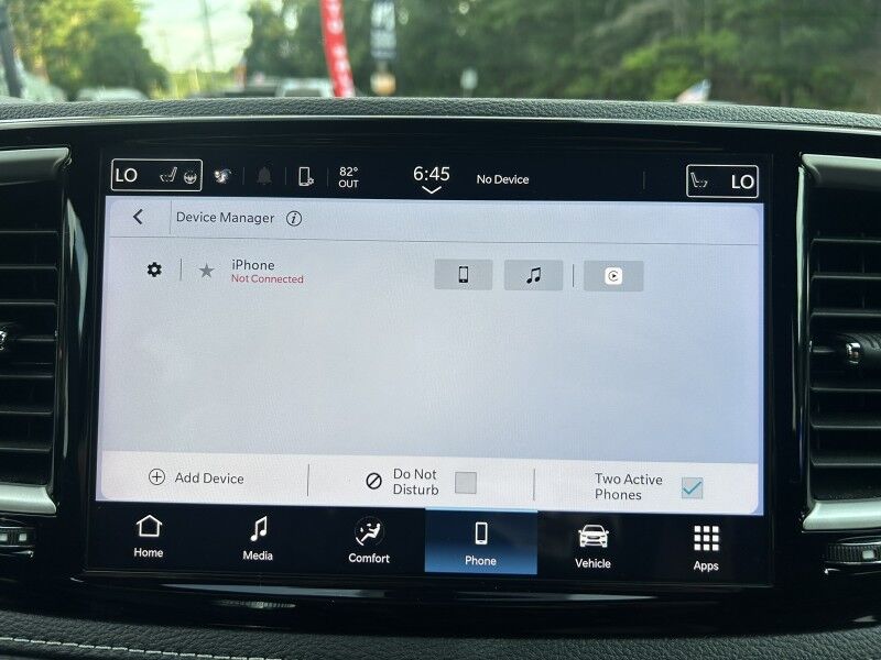2024 Chrysler Pacifica Touring - HANDICAP VAN Webster MA 2024 Chrysler Pacifica Touring - HANDICAP VAN Webster MA