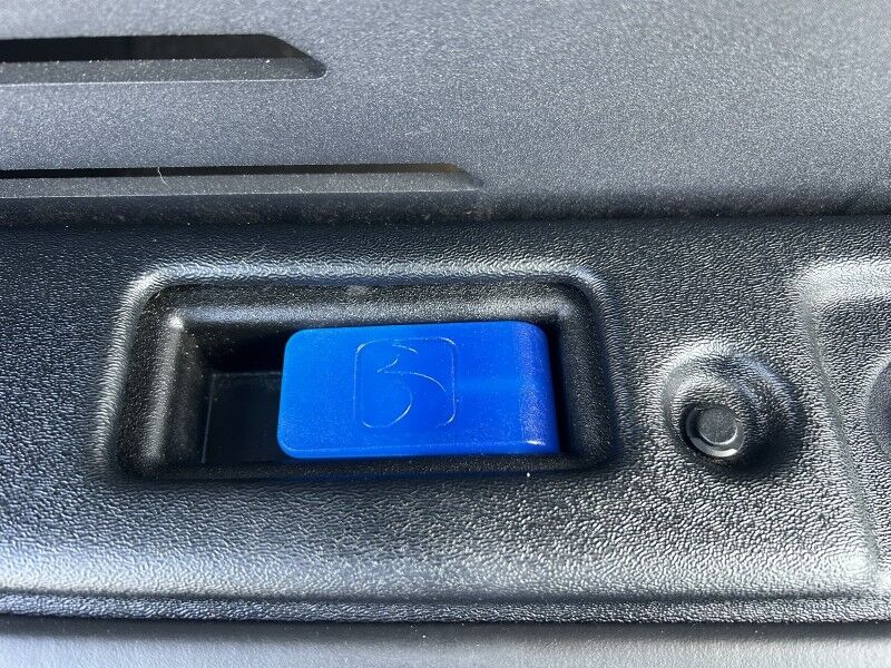 2024 Chrysler Pacifica Touring - HANDICAP VAN Webster MA 2024 Chrysler Pacifica Touring - HANDICAP VAN Webster MA