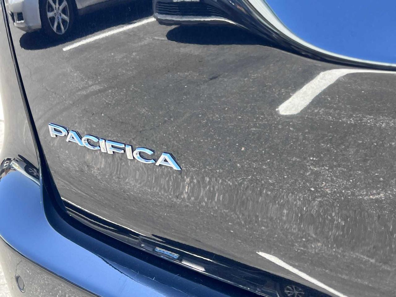 2024 Chrysler Pacifica Touring L Irving TX