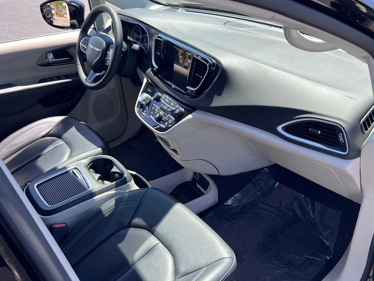 2024 Chrysler Pacifica Touring L Irving TX