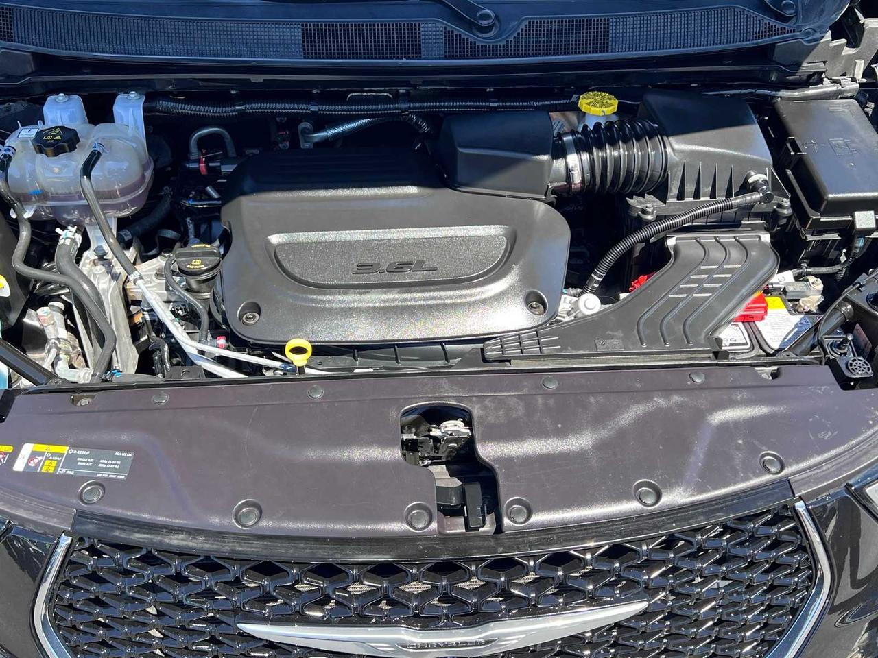 2024 Chrysler Pacifica Touring L Irving TX