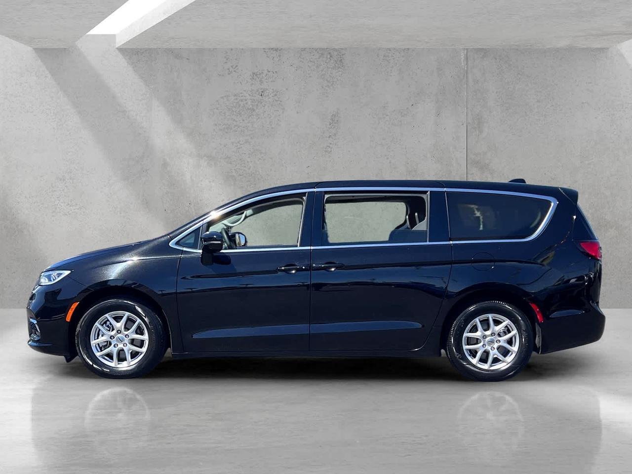 2024 Chrysler Pacifica Touring L Irving TX