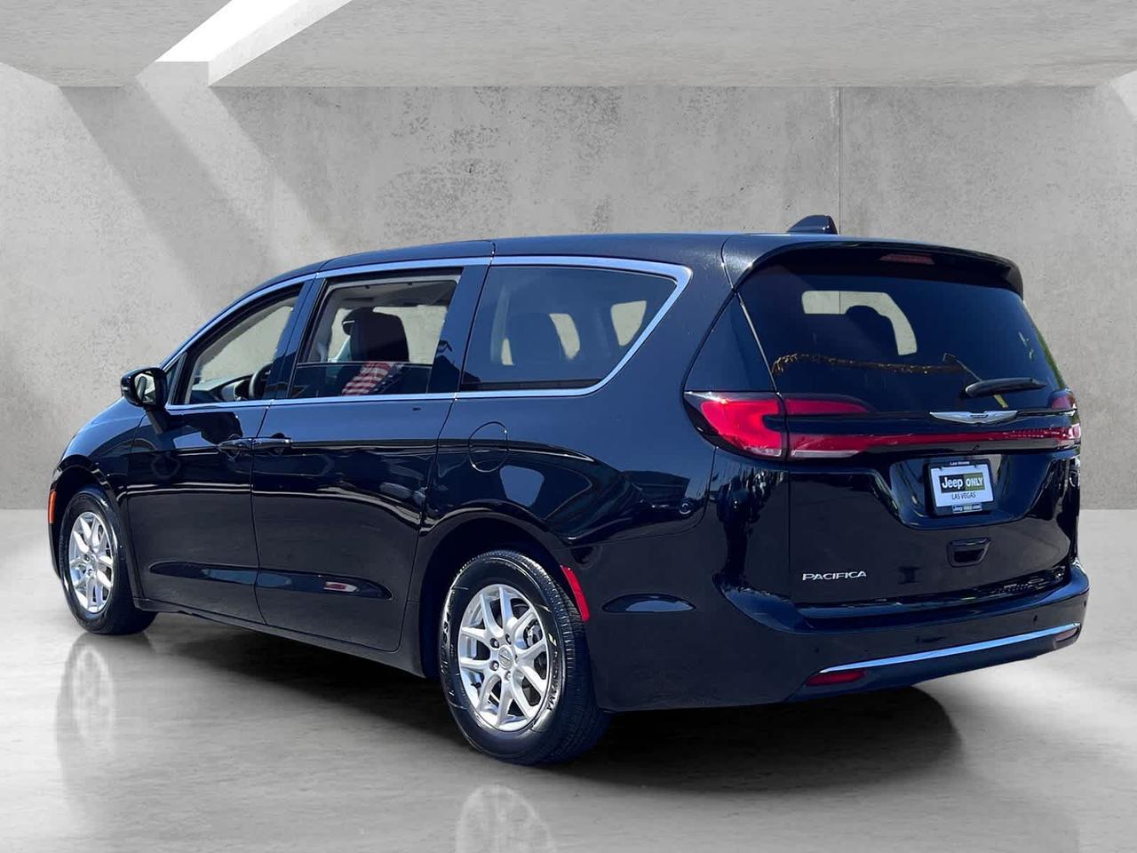 2024 Chrysler Pacifica Touring L Irving TX