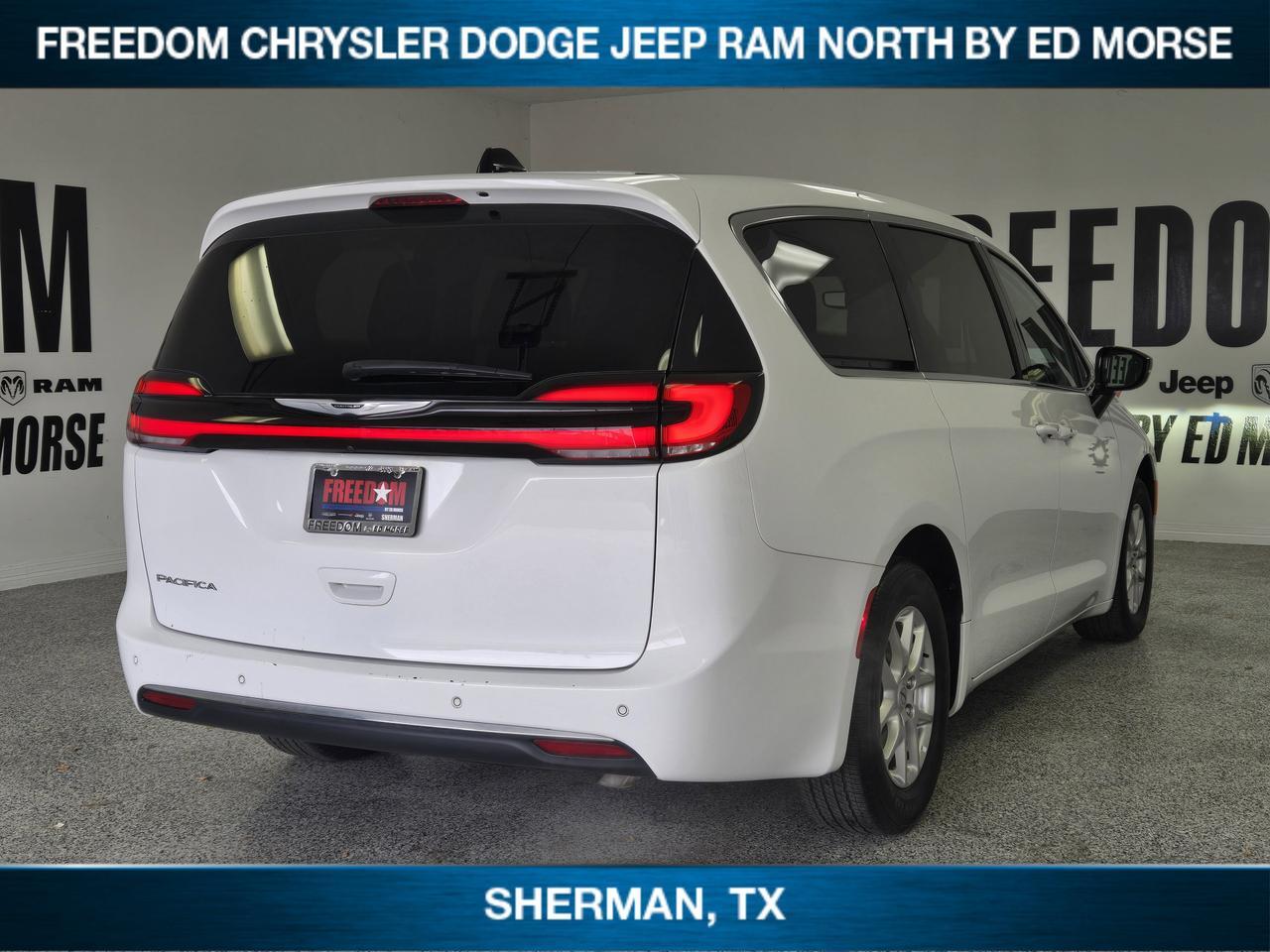 2024 Chrysler Pacifica Touring L Sherman TX
