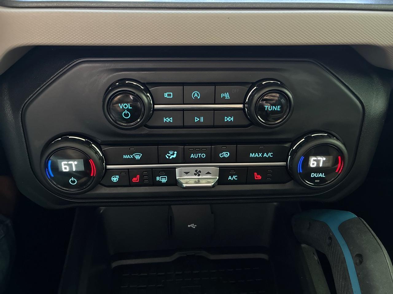 2024 Ford Bronco Wildtrak, High/Luxury Pkg, Black Painted Hard Top, Tube Step Houston TX 2024 Ford Bronco Wildtrak, High/Luxury Pkg, Black Painted Hard Top, Tube Step Houston TX