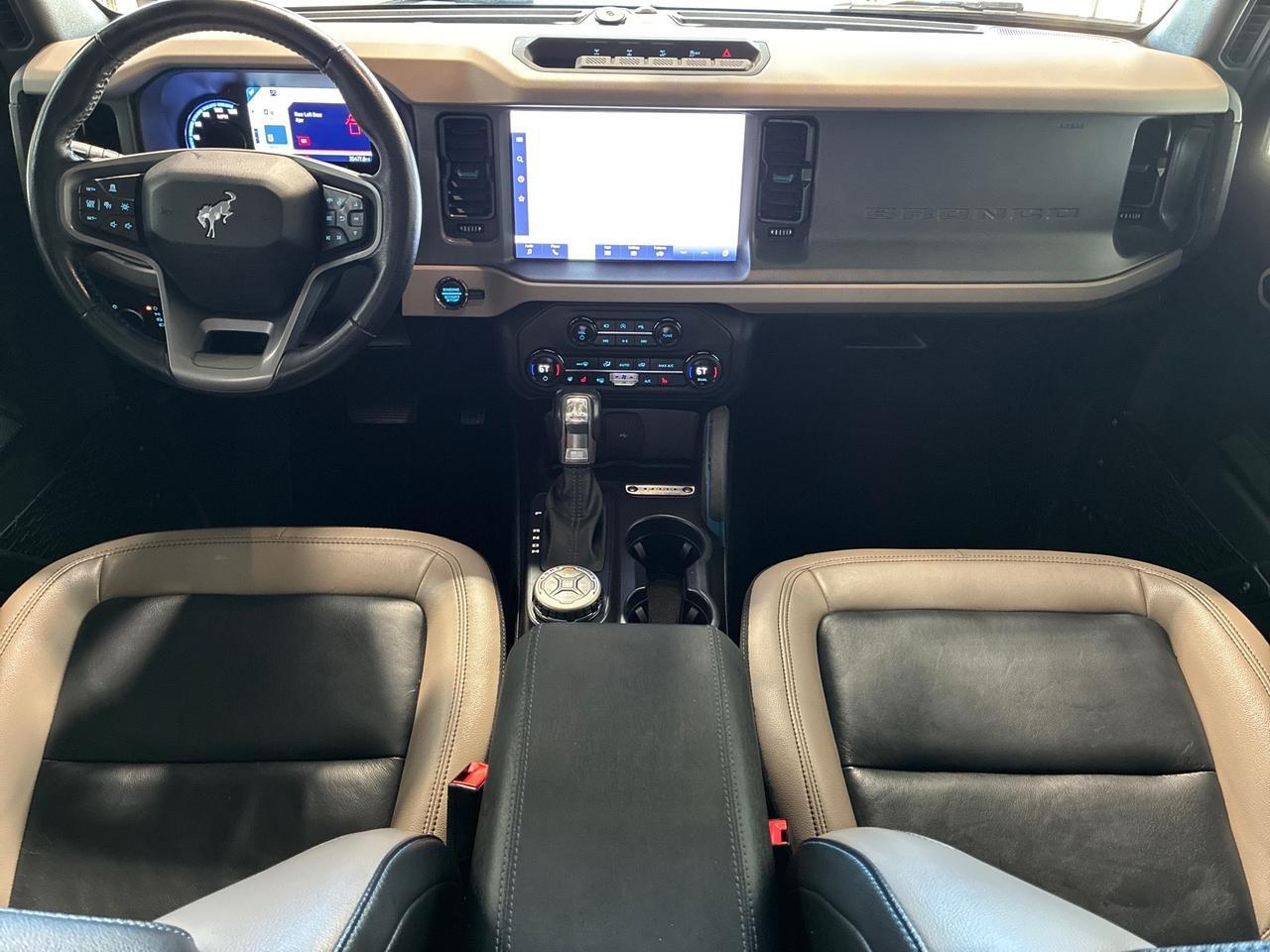 2024 Ford Bronco Wildtrak, High/Luxury Pkg, Black Painted Hard Top, Tube Step Houston TX 2024 Ford Bronco Wildtrak, High/Luxury Pkg, Black Painted Hard Top, Tube Step Houston TX