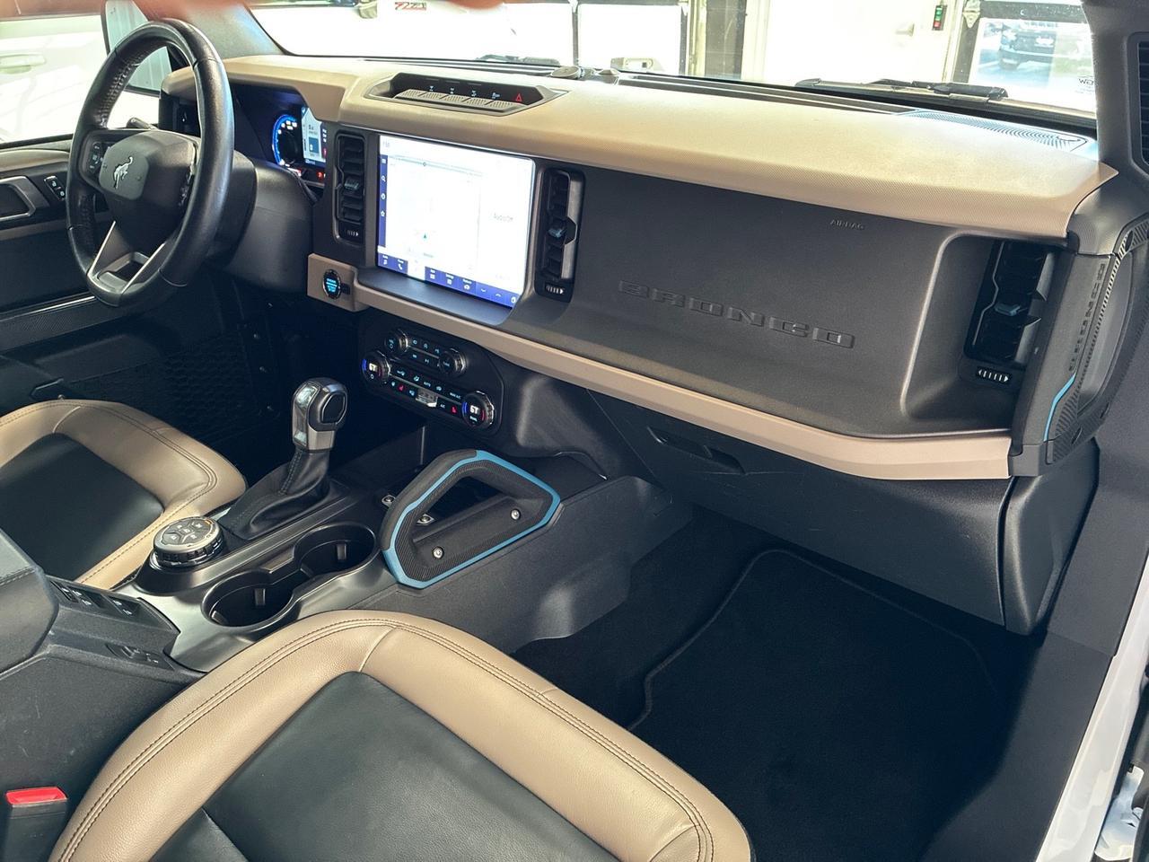 2024 Ford Bronco Wildtrak, High/Luxury Pkg, Black Painted Hard Top, Tube Step Houston TX 2024 Ford Bronco Wildtrak, High/Luxury Pkg, Black Painted Hard Top, Tube Step Houston TX