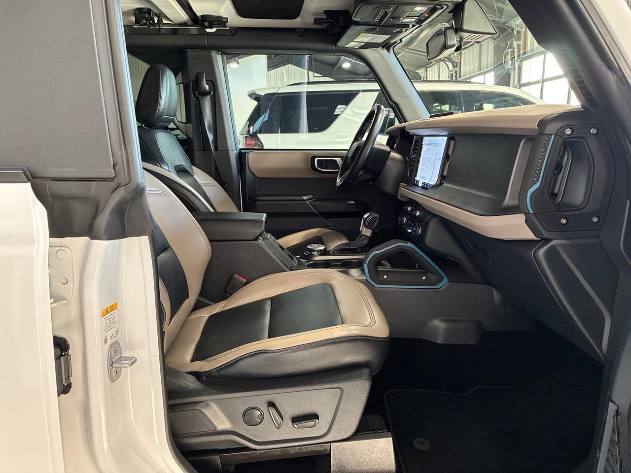 2024 Ford Bronco Wildtrak, High/Luxury Pkg, Black Painted Hard Top, Tube Step Houston TX 2024 Ford Bronco Wildtrak, High/Luxury Pkg, Black Painted Hard Top, Tube Step Houston TX