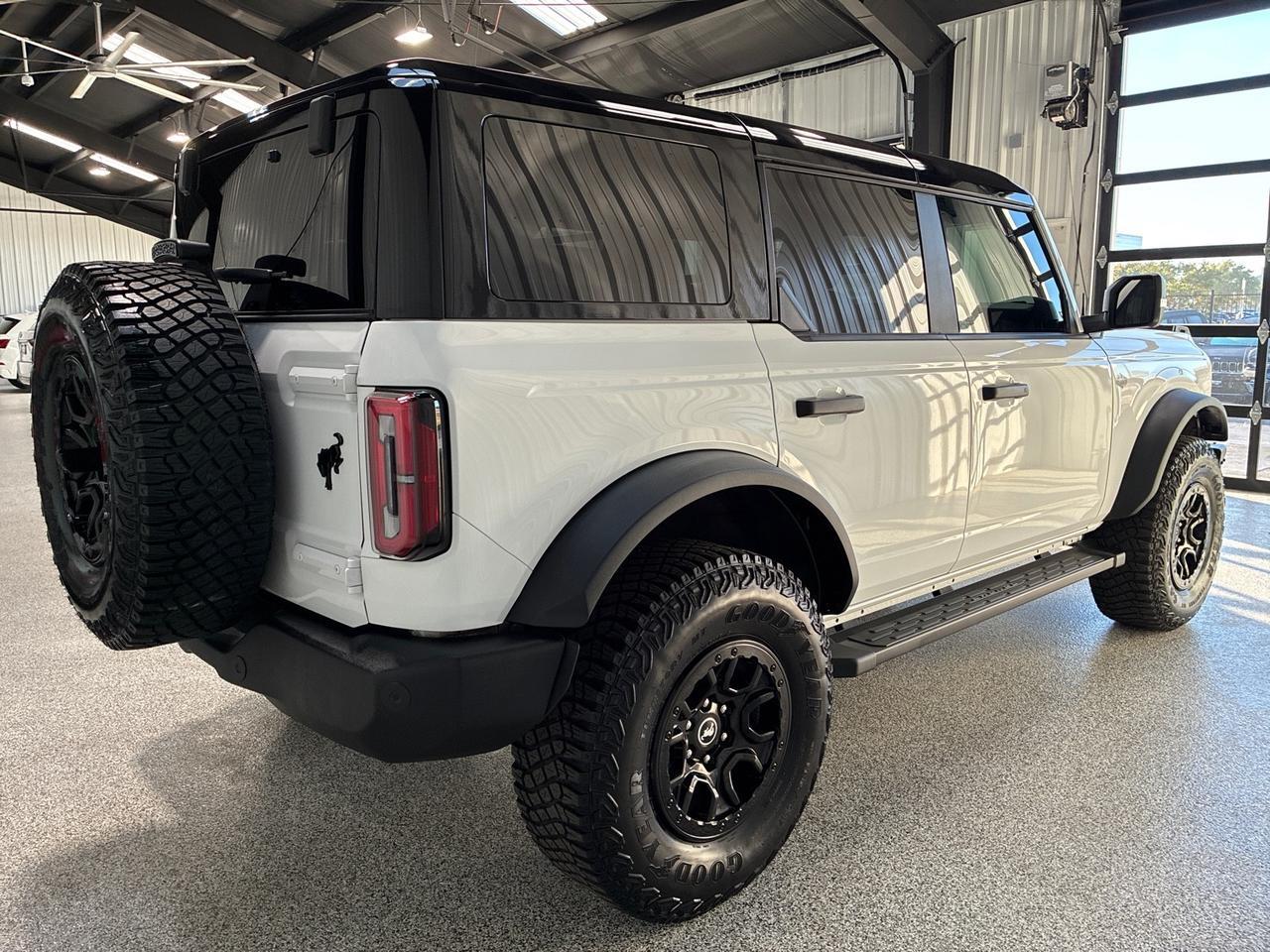 2024 Ford Bronco Wildtrak, High/Luxury Pkg, Black Painted Hard Top, Tube Step Houston TX 2024 Ford Bronco Wildtrak, High/Luxury Pkg, Black Painted Hard Top, Tube Step Houston TX