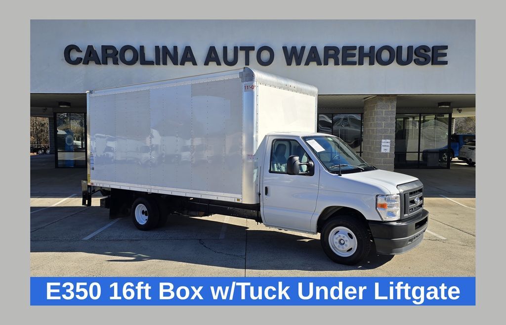 2024 Ford E-Series Cutaway Base's photo