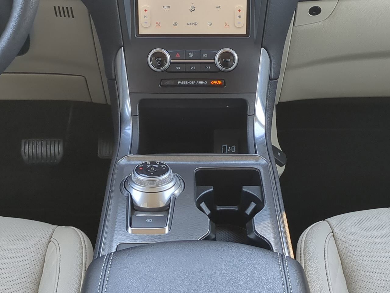 2024 Ford Edge Titanium Appleton WI