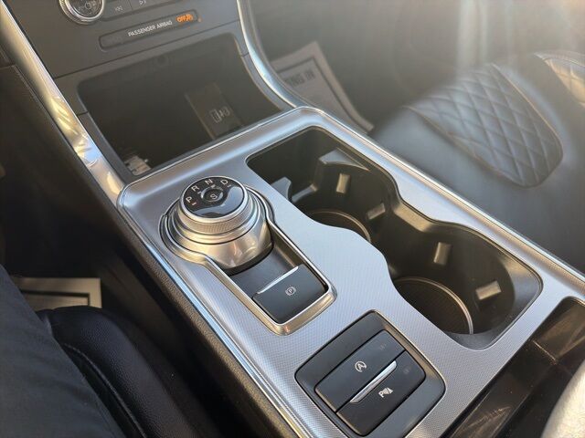 2024 Ford Edge Titanium Watertown SD 2024 Ford Edge Titanium Watertown SD