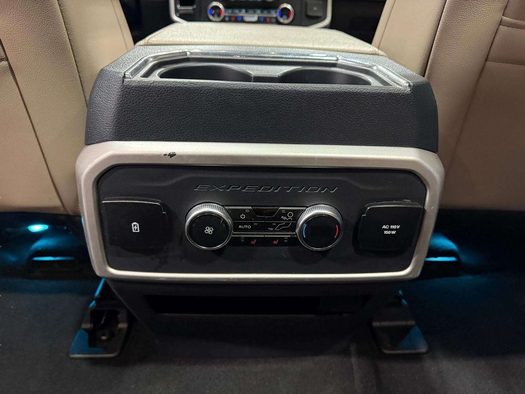 2024 Ford Expedition Limited w/Captain's Chair Pkg San Clemente CA