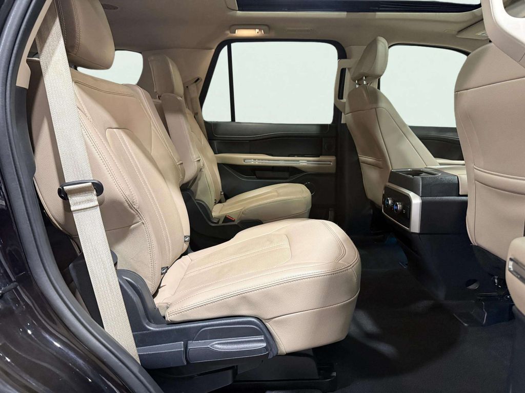 2024 Ford Expedition Limited w/Captain's Chair Pkg San Clemente CA