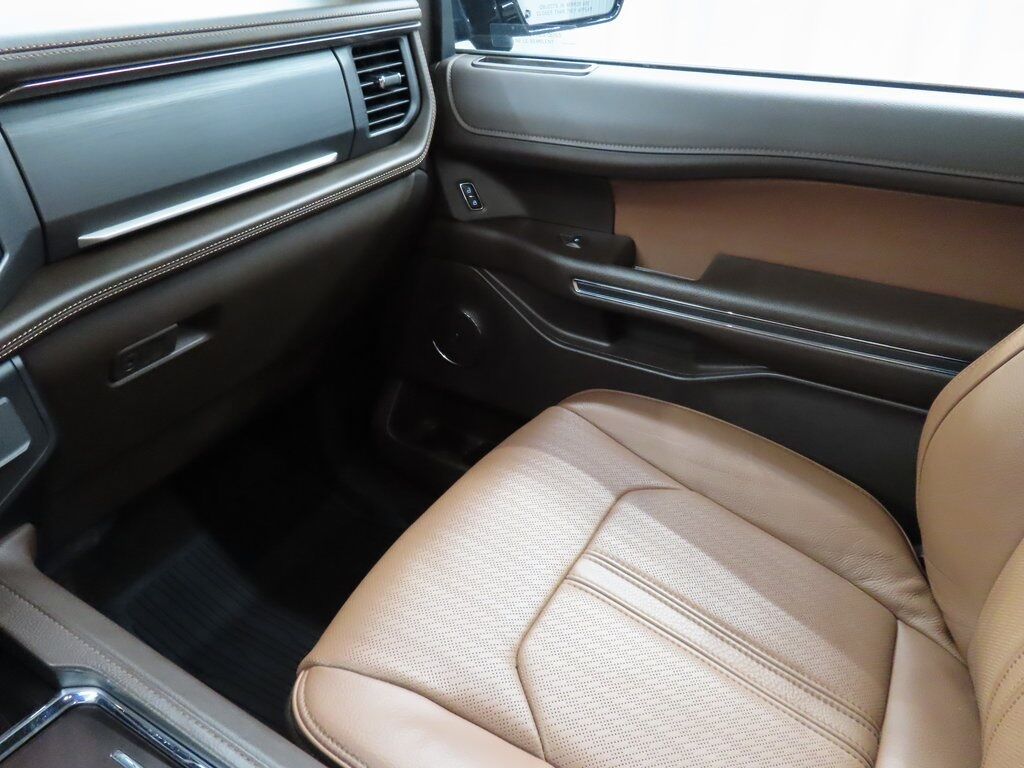 2024 Ford Expedition Max King Ranch 4WD Fond du Lac WI 2024 Ford Expedition Max King Ranch 4WD Fond du Lac WI