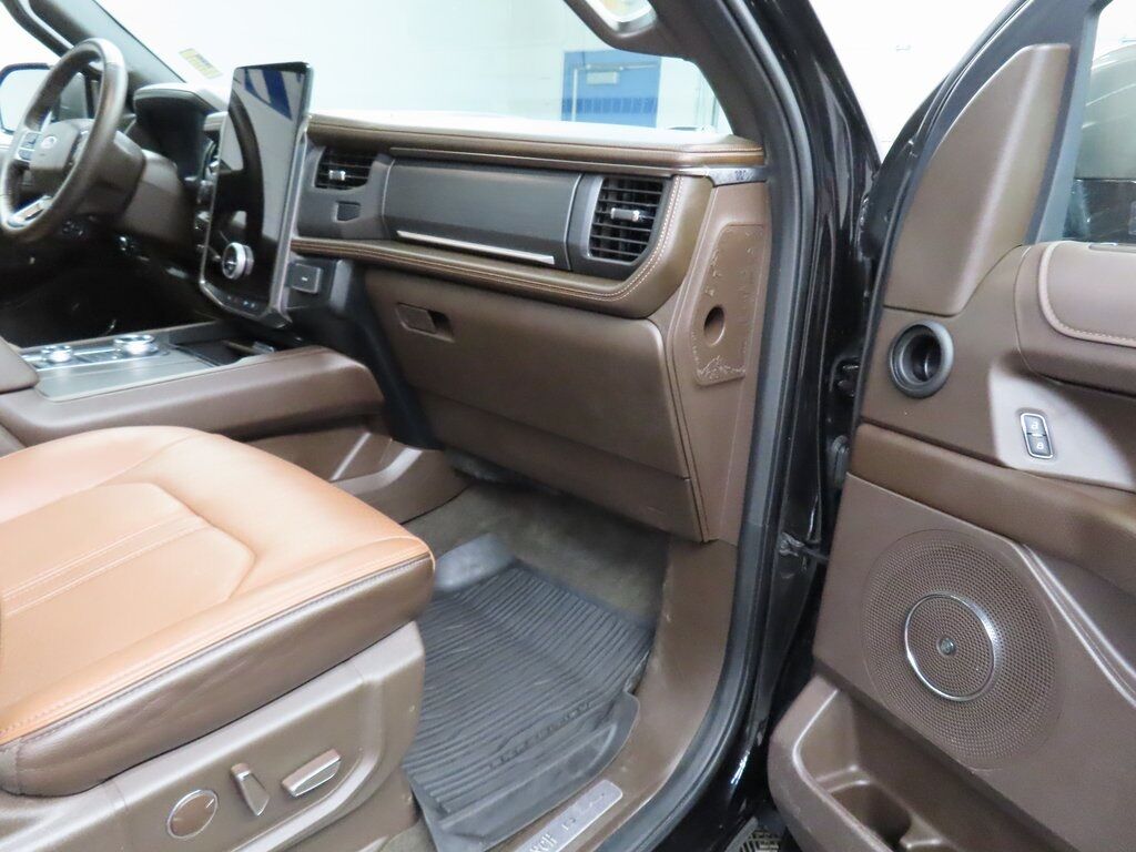 2024 Ford Expedition Max King Ranch 4WD Fond du Lac WI 2024 Ford Expedition Max King Ranch 4WD Fond du Lac WI
