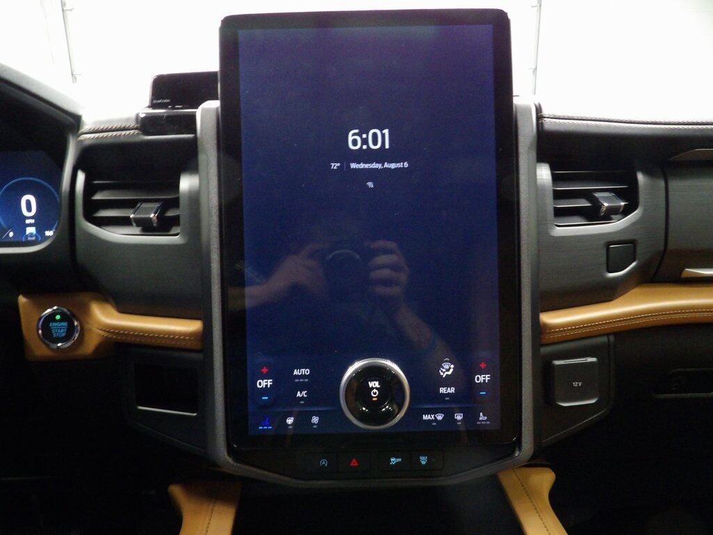 2024 Ford Expedition Max Platinum 4WD Fond du Lac WI 2024 Ford Expedition Max Platinum 4WD Fond du Lac WI