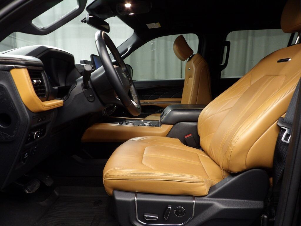 2024 Ford Expedition Max Platinum 4WD Fond du Lac WI 2024 Ford Expedition Max Platinum 4WD Fond du Lac WI