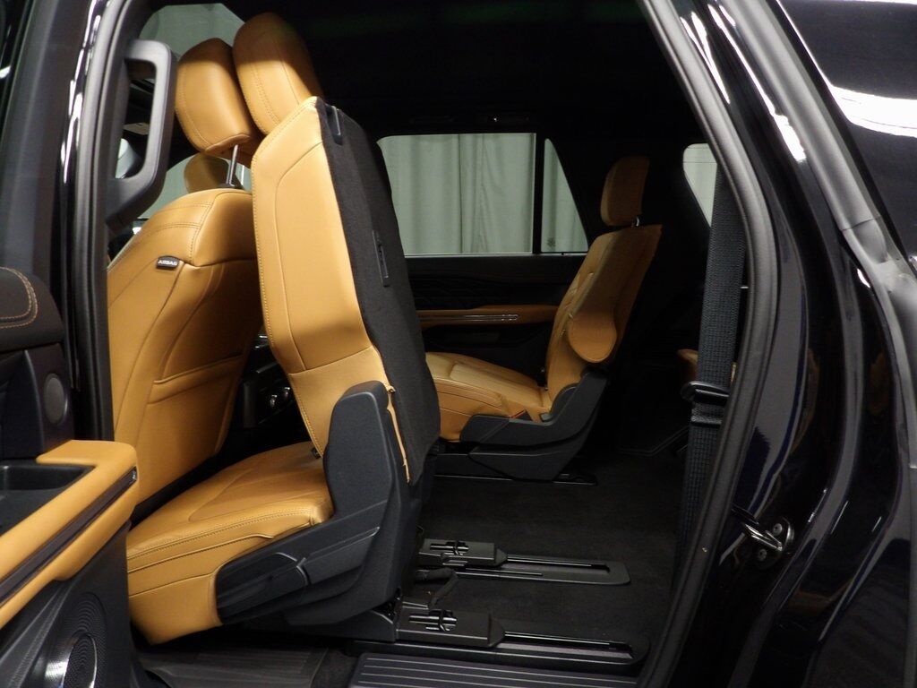 2024 Ford Expedition Max Platinum 4WD Fond du Lac WI 2024 Ford Expedition Max Platinum 4WD Fond du Lac WI