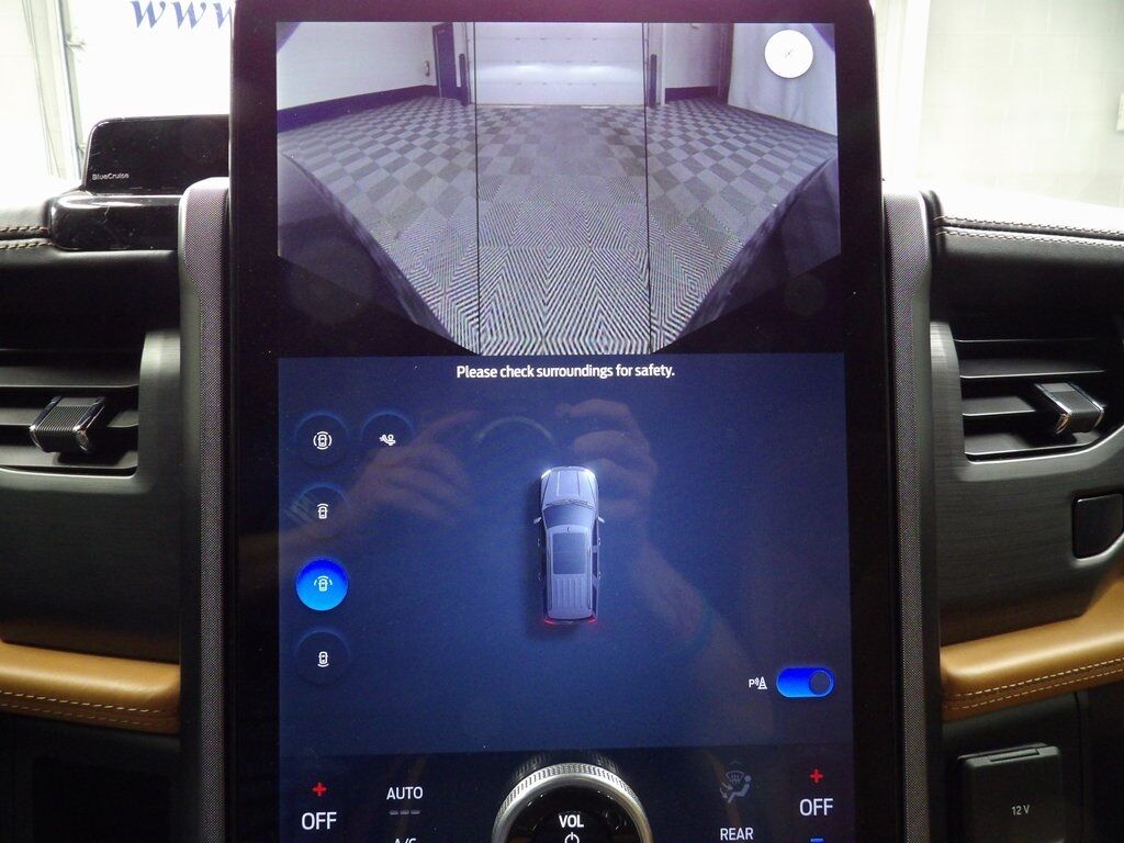 2024 Ford Expedition Max Platinum 4WD Fond du Lac WI 2024 Ford Expedition Max Platinum 4WD Fond du Lac WI