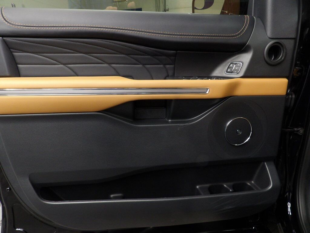 2024 Ford Expedition Platinum 4WD Fond du Lac WI