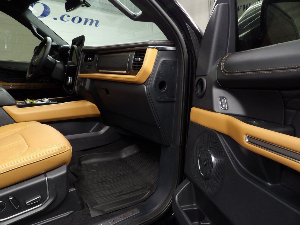 2024 Ford Expedition Platinum 4WD Fond du Lac WI