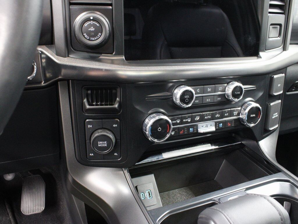 2024 Ford F-150 4x4 SuperCrew Lariat Fond du Lac WI 2024 Ford F-150 4x4 SuperCrew Lariat Fond du Lac WI