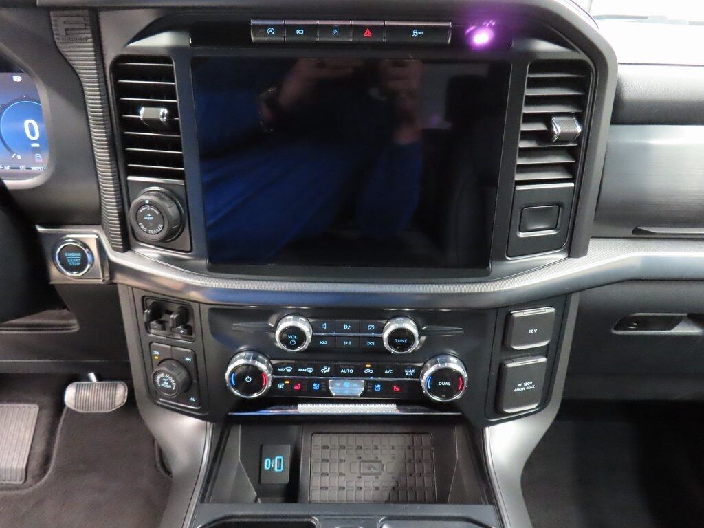 2024 Ford F-150 4x4 SuperCrew Lariat Fond du Lac WI 2024 Ford F-150 4x4 SuperCrew Lariat Fond du Lac WI