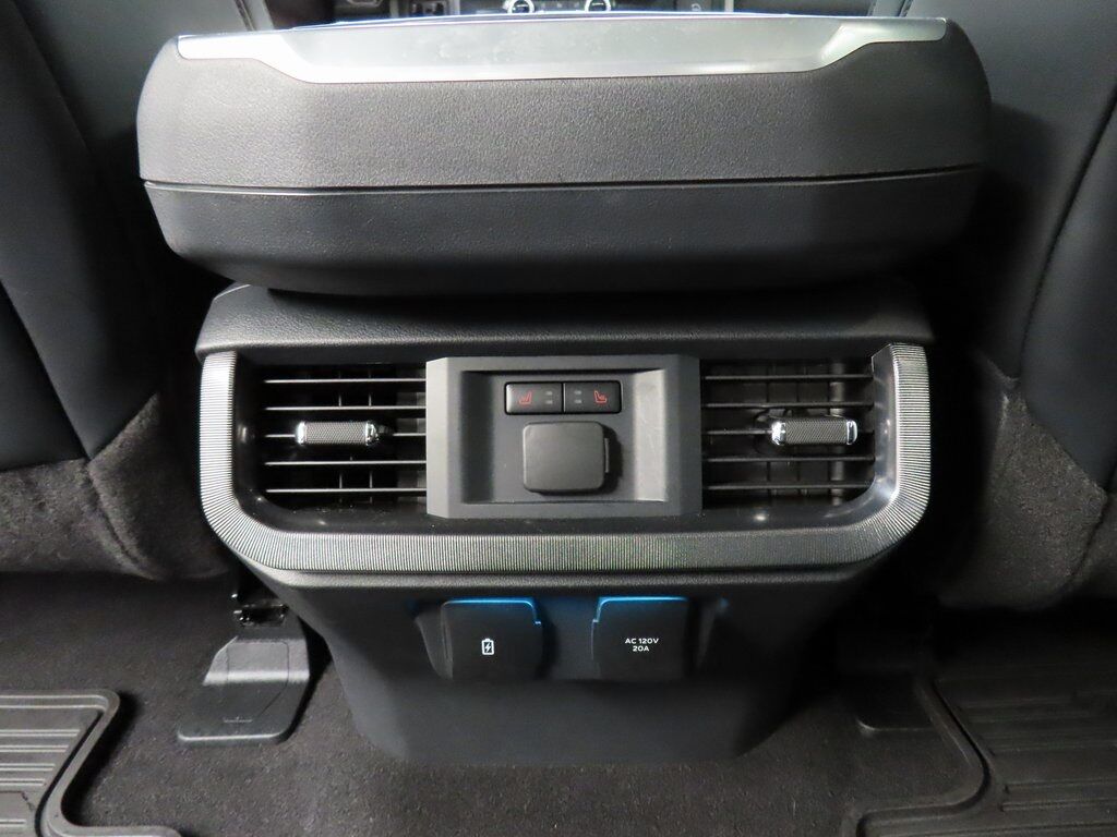 2024 Ford F-150 4x4 SuperCrew Platinum Fond du Lac WI 2024 Ford F-150 4x4 SuperCrew Platinum Fond du Lac WI