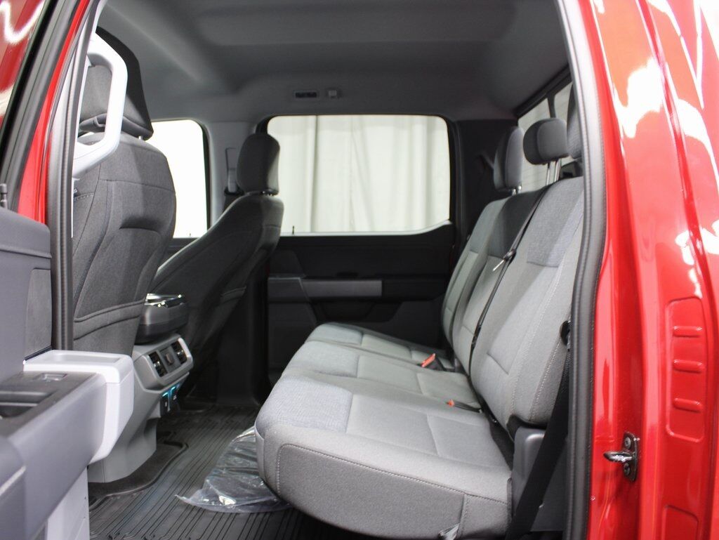 2024 Ford F-150 4x4 SuperCrew XLT Fond du Lac WI 2024 Ford F-150 4x4 SuperCrew XLT Fond du Lac WI