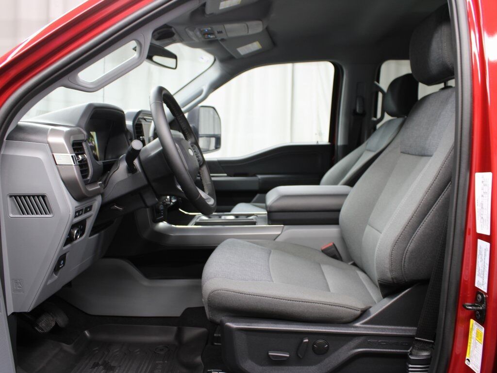 2024 Ford F-150 4x4 SuperCrew XLT Fond du Lac WI 2024 Ford F-150 4x4 SuperCrew XLT Fond du Lac WI