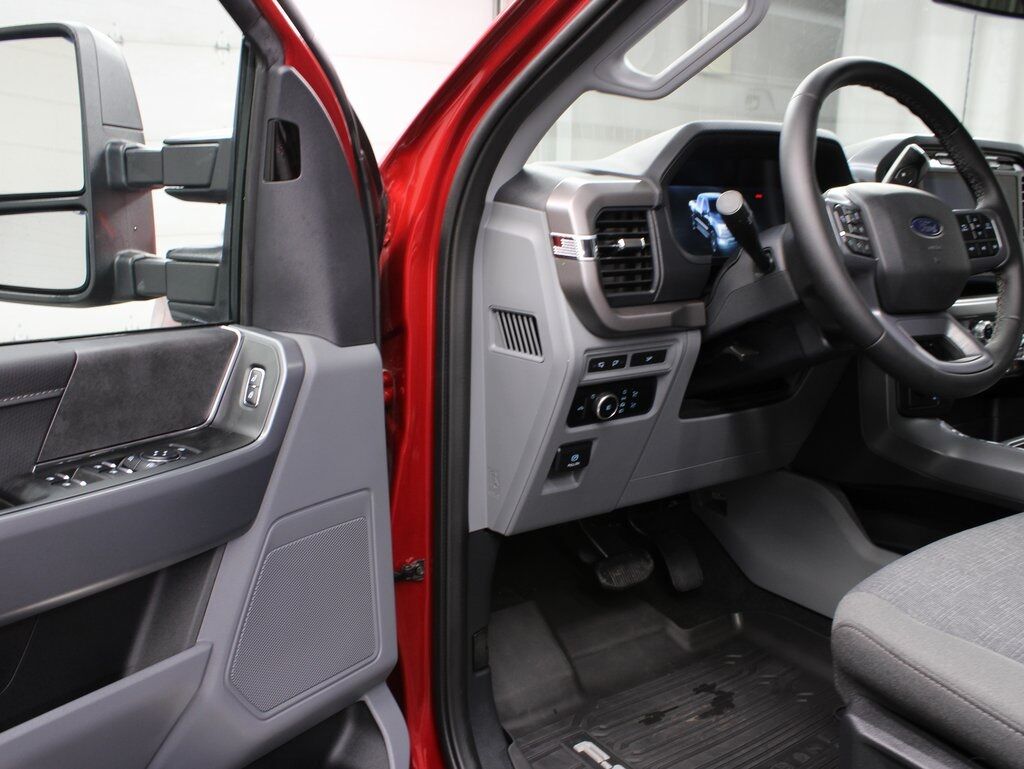 2024 Ford F-150 4x4 SuperCrew XLT Fond du Lac WI 2024 Ford F-150 4x4 SuperCrew XLT Fond du Lac WI