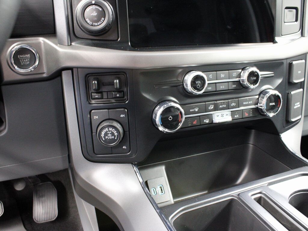 2024 Ford F-150 4x4 SuperCrew XLT Fond du Lac WI 2024 Ford F-150 4x4 SuperCrew XLT Fond du Lac WI